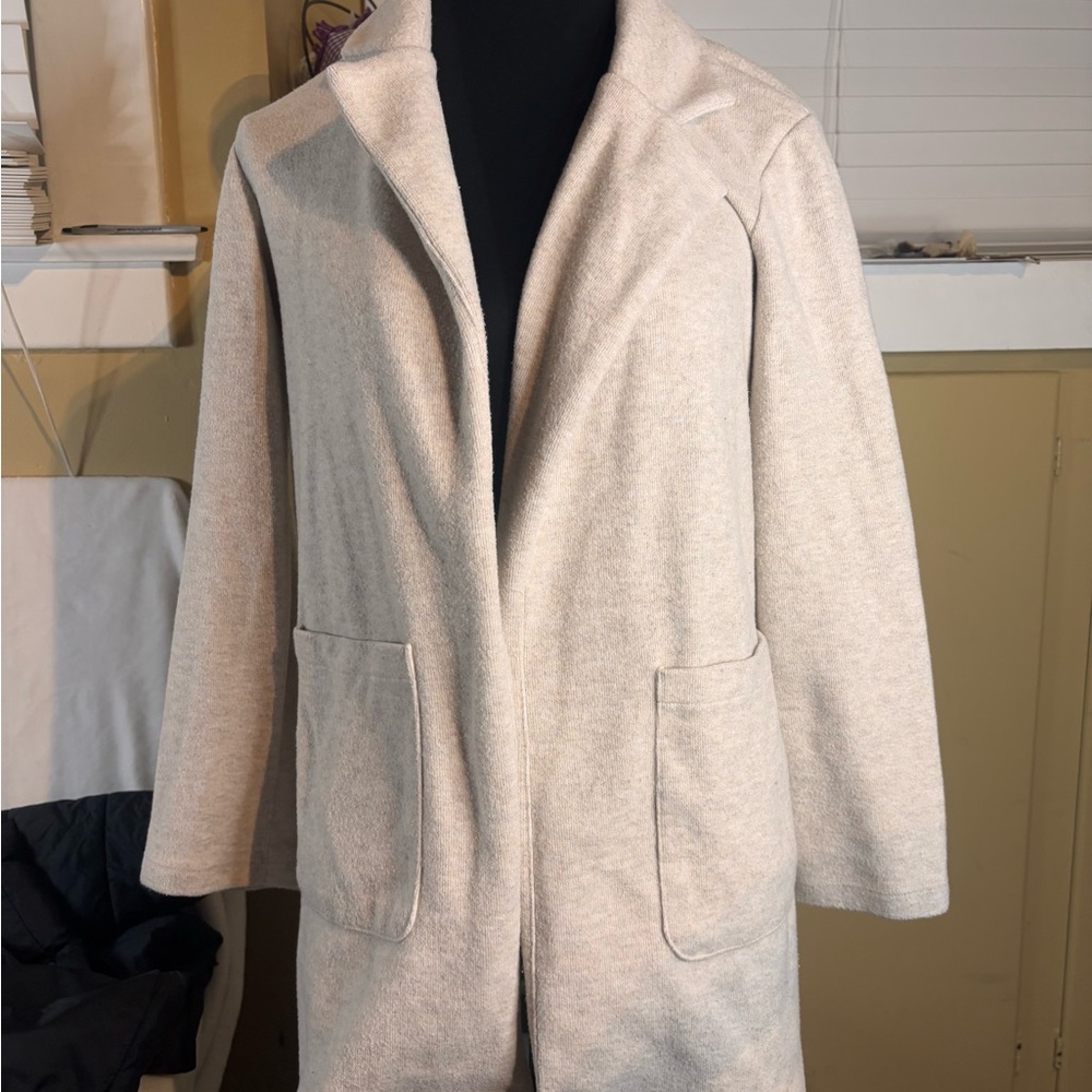 Elegant Women's Beige Trench Coat